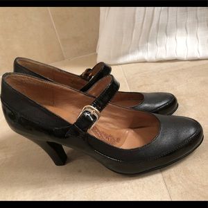 Soft Brand Ladies Mary Jane Heels